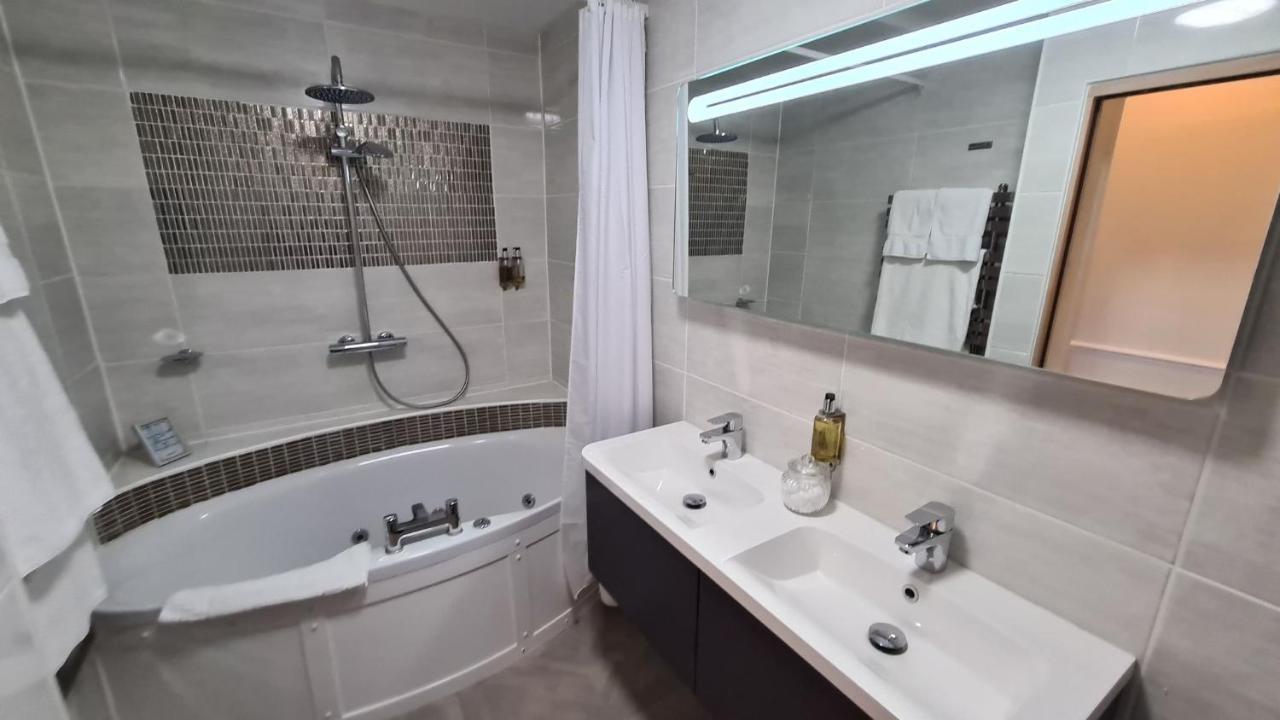 Farnham House Hotel Esterno foto