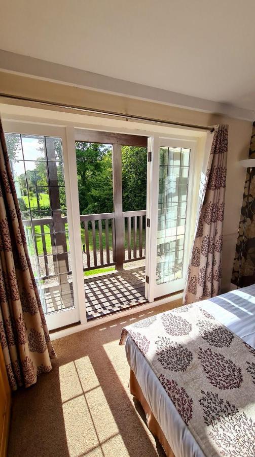 Farnham House Hotel Esterno foto