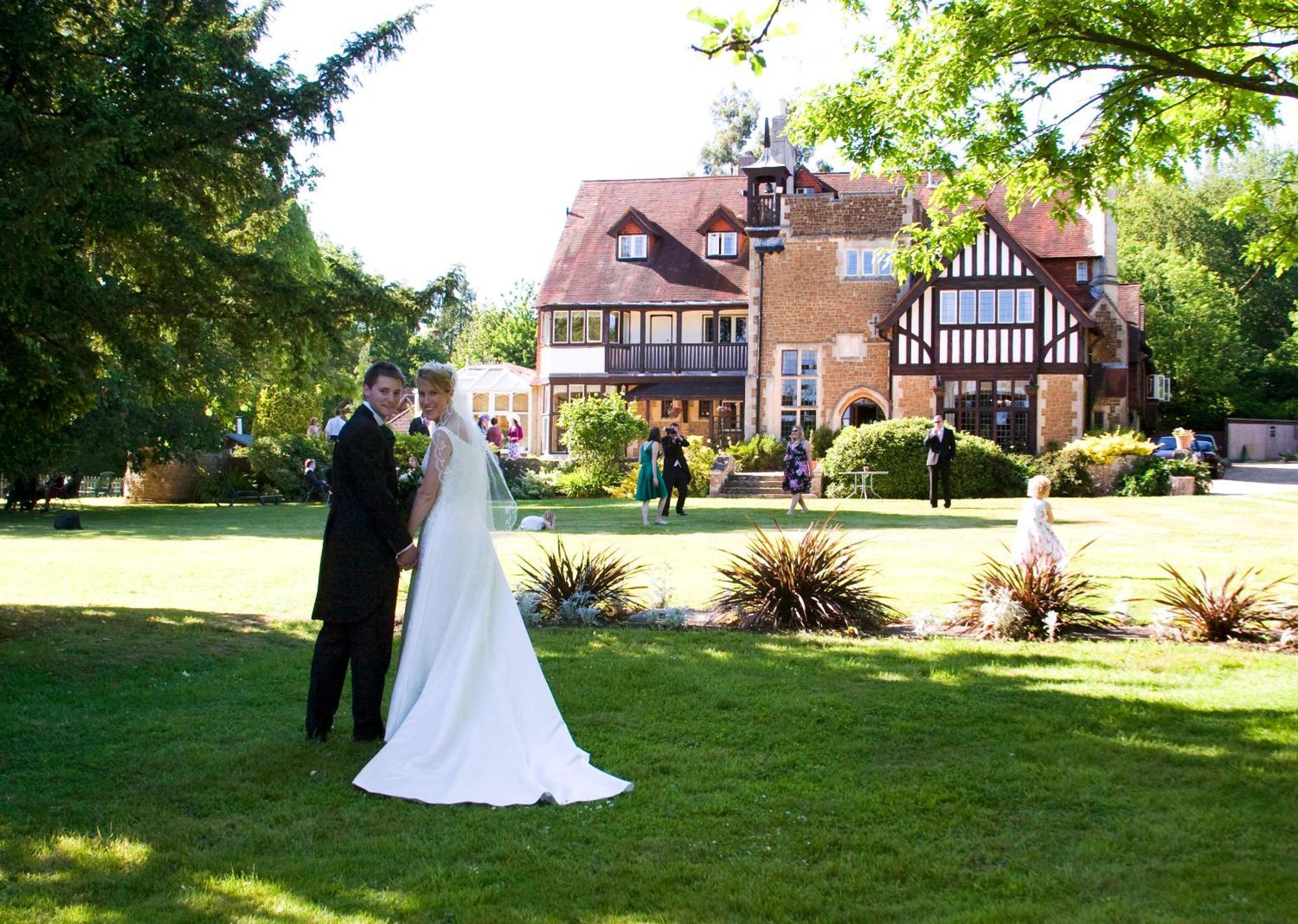 Farnham House Hotel Esterno foto