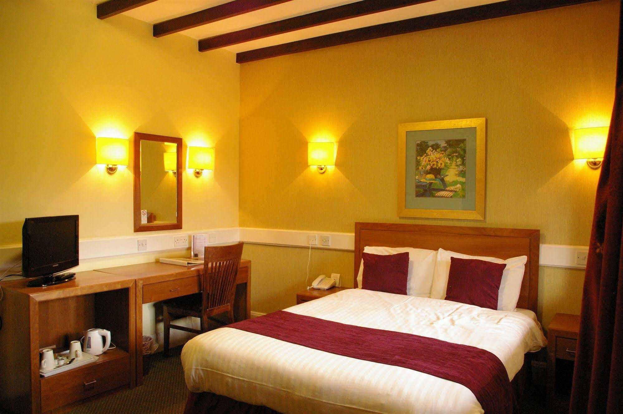 Farnham House Hotel Esterno foto