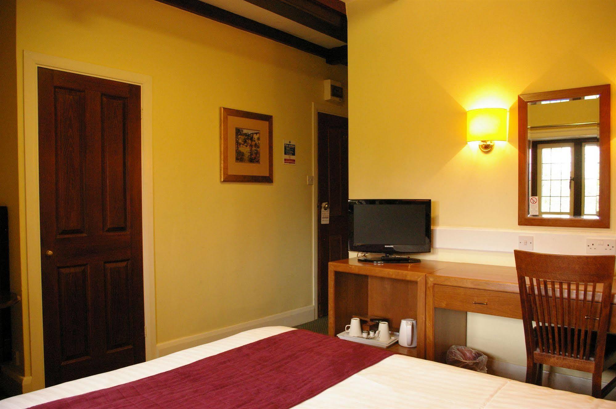 Farnham House Hotel Esterno foto